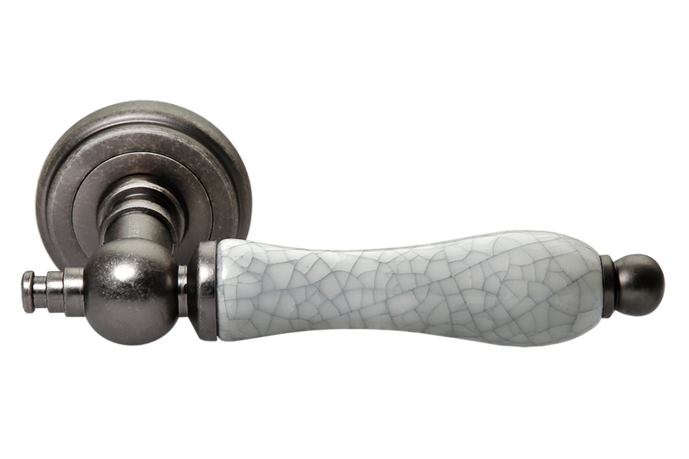 Ручка дверная на круглой розетке MART MH-42-CLASSIC OMS/GR старое матовое серебро/серый